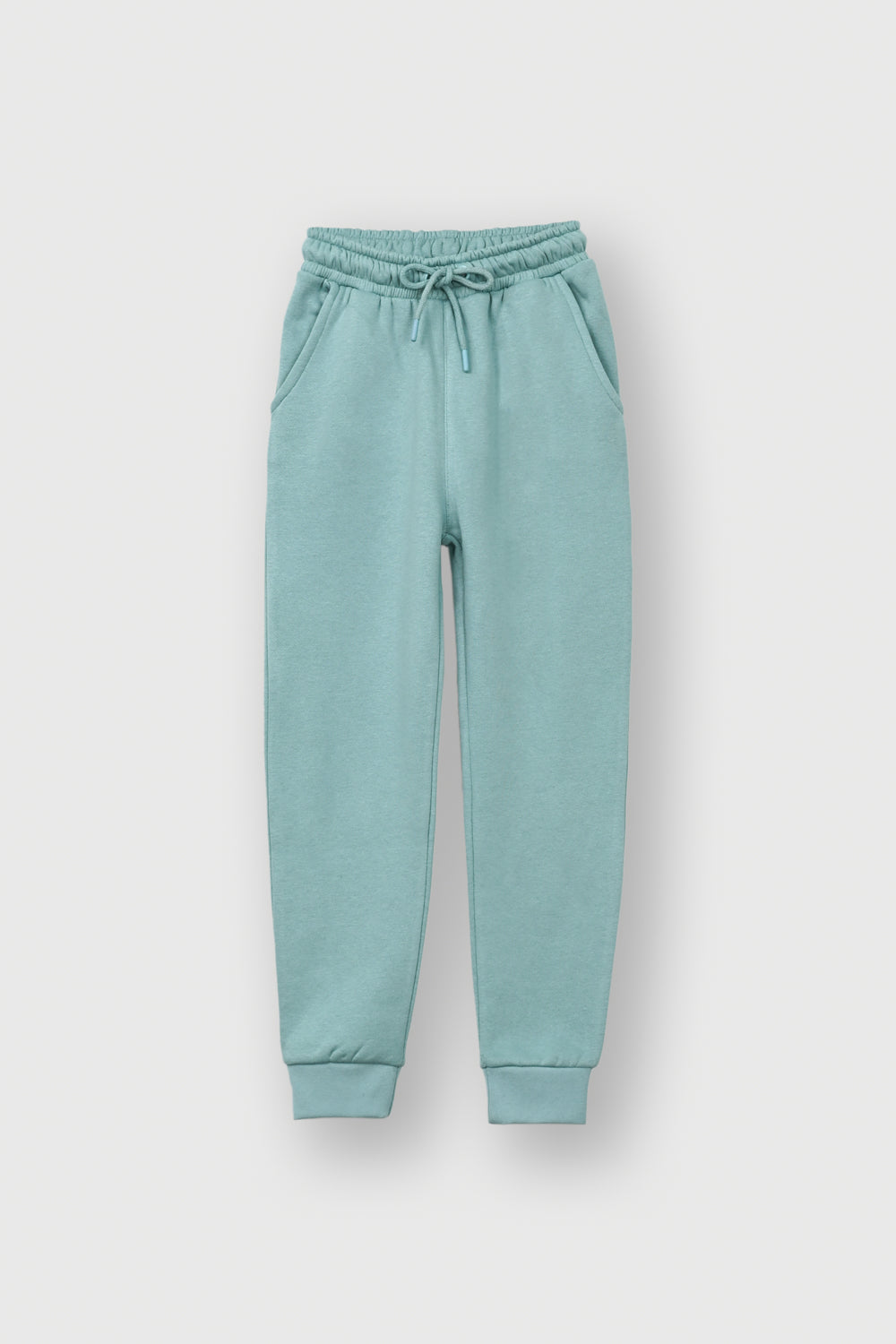 Boys flees track suit